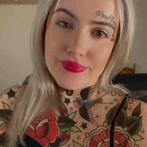 Meet your Posher, Perla